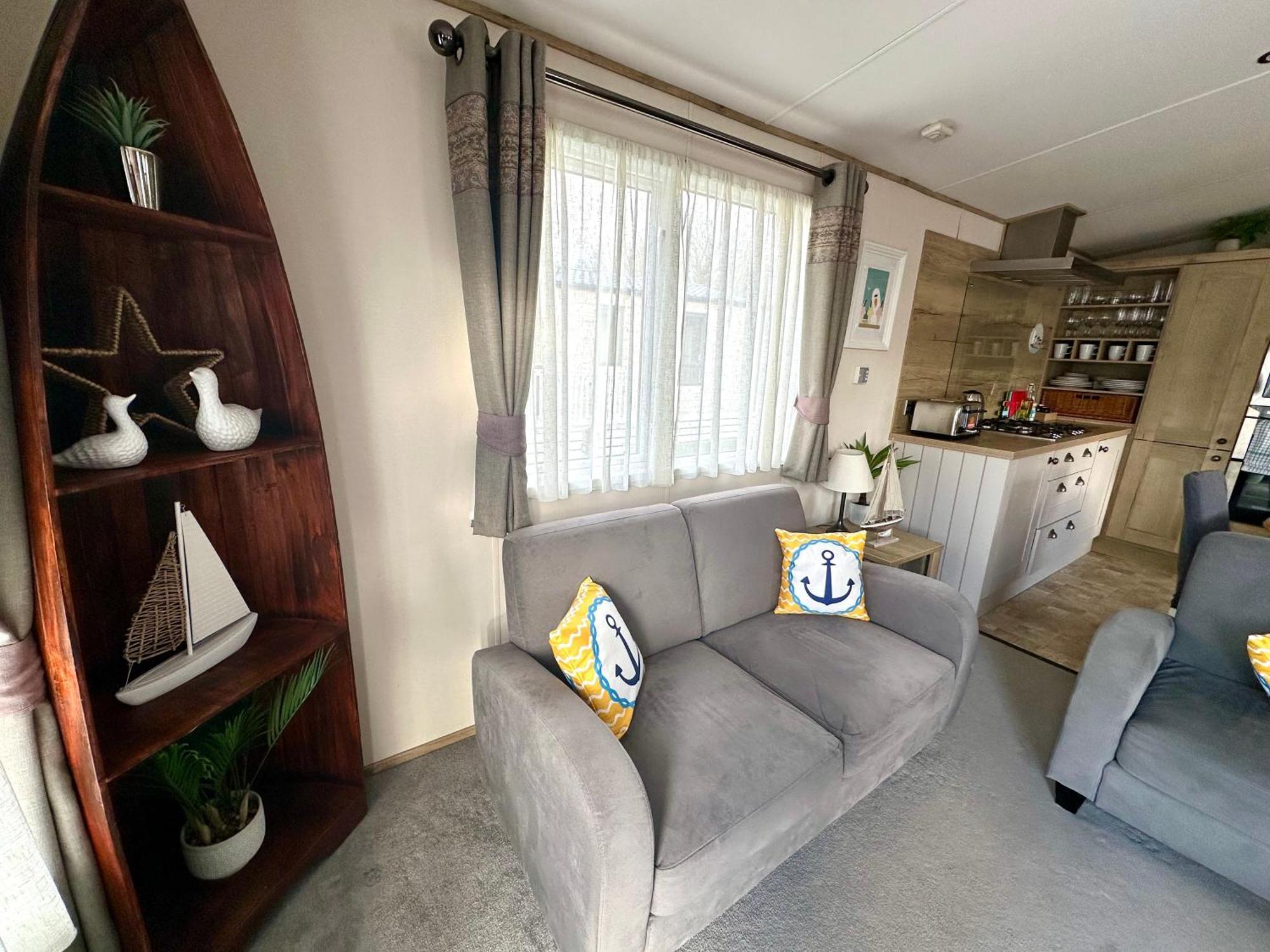 סאות' סרני The Boat House, Hot Tub Lodge מראה חיצוני תמונה
