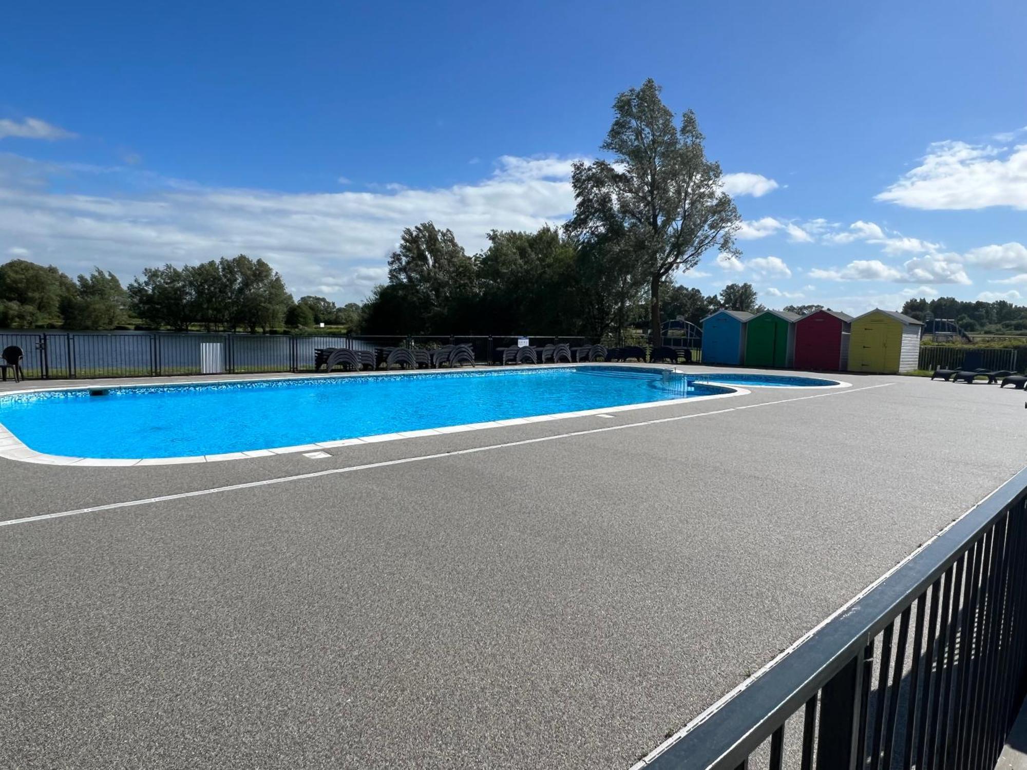 סאות' סרני The Boat House, Hot Tub Lodge מראה חיצוני תמונה